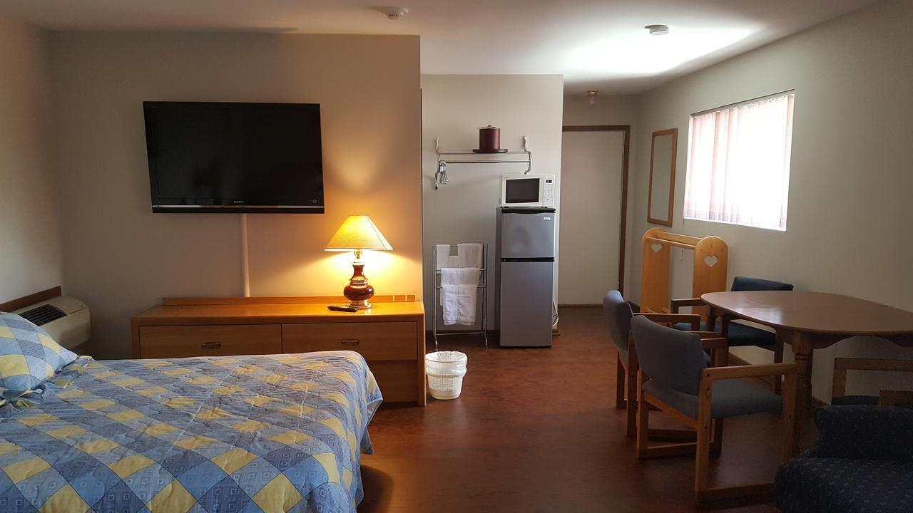 Alpine Motel In Heart Of Wisconsin Dells Downtown. Luaran gambar