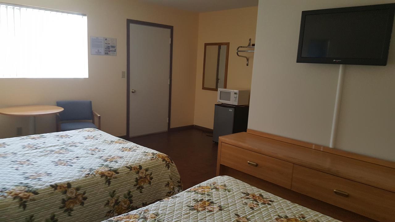 Alpine Motel In Heart Of Wisconsin Dells Downtown. Luaran gambar