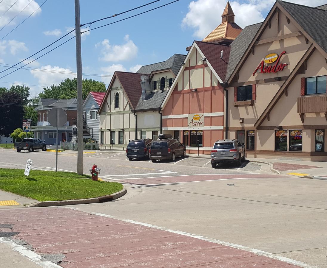 Alpine Motel In Heart Of Wisconsin Dells Downtown. Luaran gambar